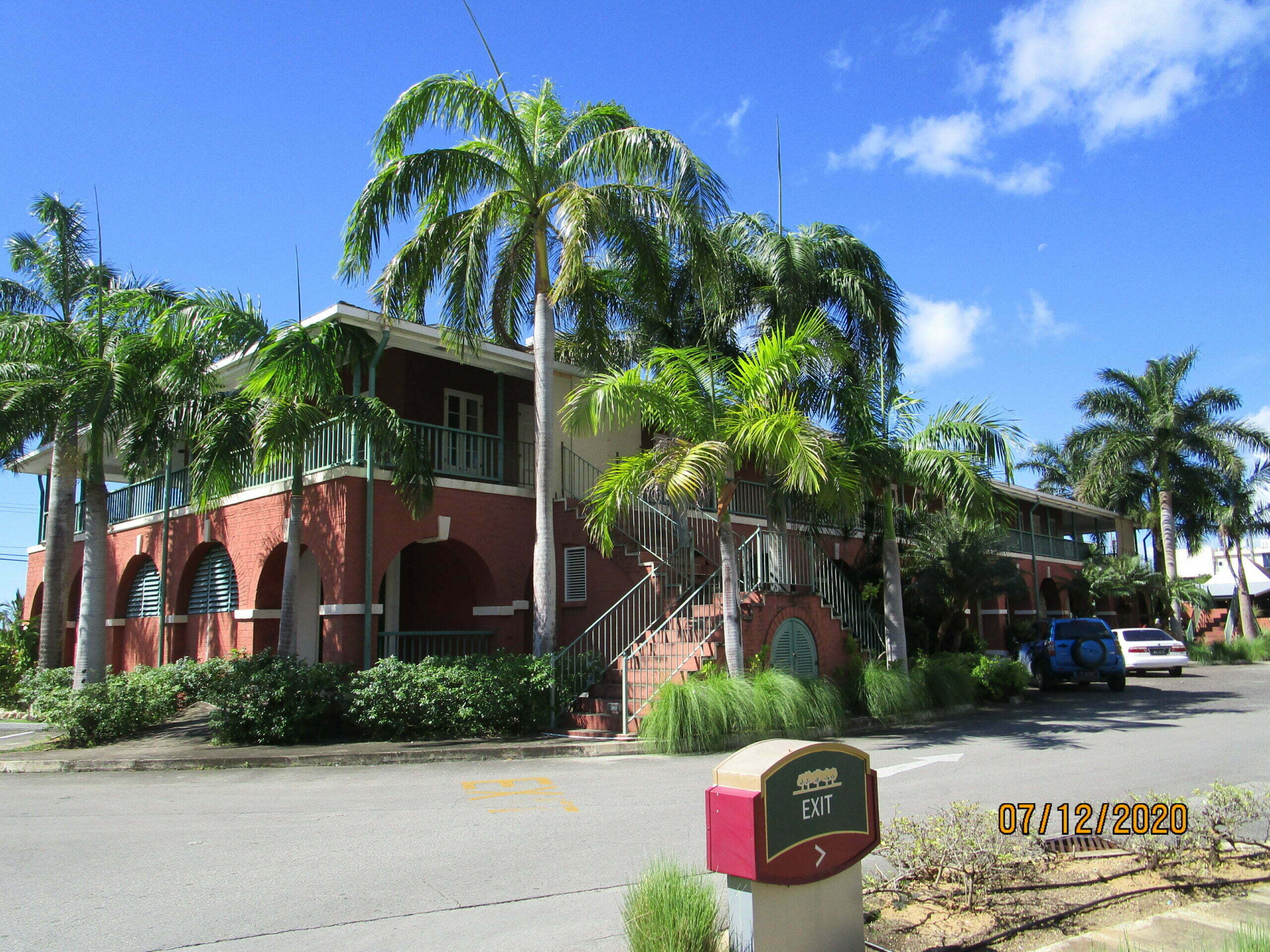 Valuations Pyramid Real Estate Services (PRESINC)